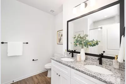 319 E Glendale Avenue, Mount Holly, NC 28120 - Photo 12