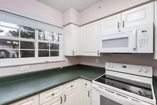 4226 Melrose Club Dr, Matthews, NC 28105 - Photo 8