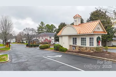 4226 Melrose Club Drive, Matthews, NC 28105 - Photo 36