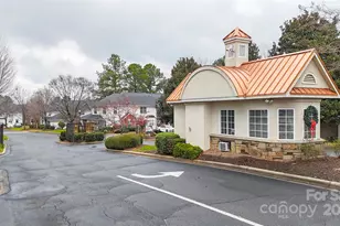 4226 Melrose Club Dr, Matthews, NC 28105 - Photo 36