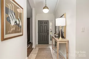 1018 Shady Bluff Dr, Charlotte, NC 28211 - Photo 6