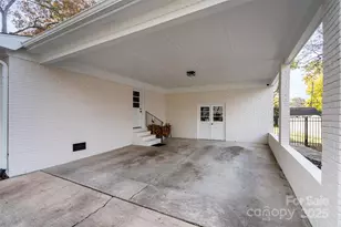 1018 Shady Bluff Dr, Charlotte, NC 28211 - Photo 36