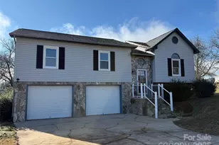 4554 Horseshoe Bend Rd, Hudson, NC 28638 - Photo 1