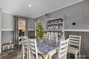 424 Arrington Acres Dr, Waynesville, NC 28786 - Photo 4