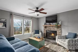 424 Arrington Acres Dr, Waynesville, NC 28786 - Photo 2