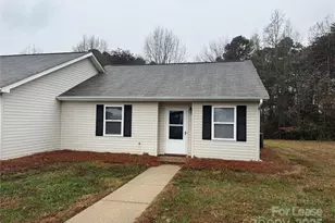 131 Pine Meadow Ln, Mooresville, NC 28117 - Photo 1