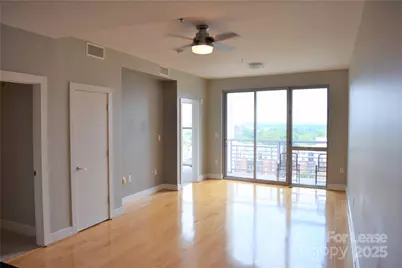 333 W Trade Street #1101, Charlotte, NC 28202 - Photo 4