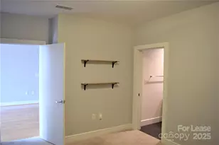 333 W Trade St, Charlotte, NC 28202 - Photo 10