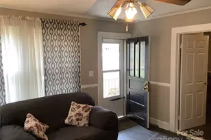 310 S Vine St, Gastonia, NC 28052 - Photo 8