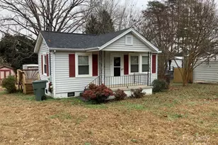 310 S Vine St, Gastonia, NC 28052 - Photo 2