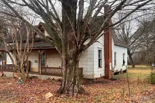 188 Wall St, Mocksville, NC 27028 - Photo 6