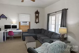 220 E Catawba Ave, Mount Holly, NC 28120 - Photo 4