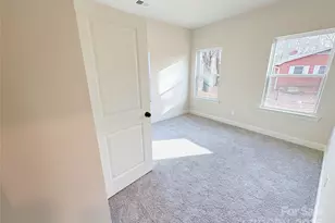 1426 Harris St, Statesville, NC 28677 - Photo 14