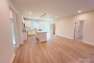 1426 Harris St, Statesville, NC 28677 - Photo 4