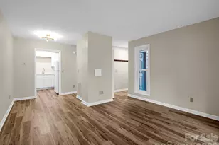 520 Courtwood Ln, Hendersonville, NC 28739 - Photo 2