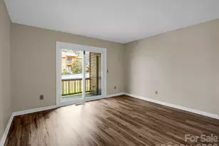 520 Courtwood Ln, Hendersonville, NC 28739 - Photo 8