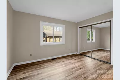 520 Courtwood Lane #4, Hendersonville, NC 28739 - Photo 4
