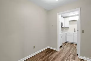 520 Courtwood Ln, Hendersonville, NC 28739 - Photo 10