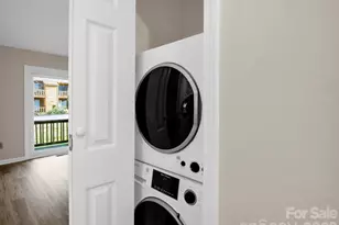 520 Courtwood Ln, Hendersonville, NC 28739 - Photo 12