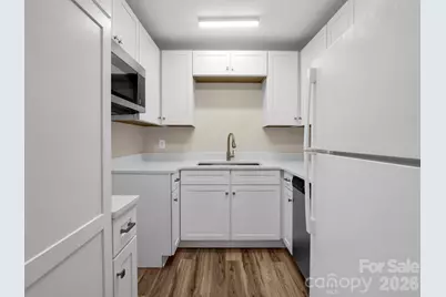 520 Courtwood Lane #4, Hendersonville, NC 28739 - Photo 10