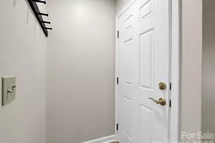 520 Courtwood Ln, Hendersonville, NC 28739 - Photo 6