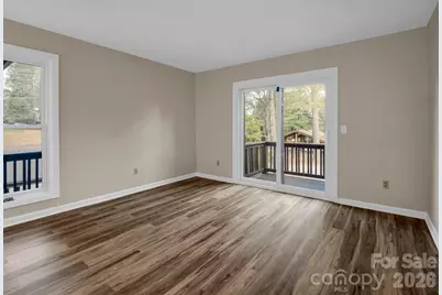 520 Courtwood Lane #8, Hendersonville, NC 28739 - Photo 6