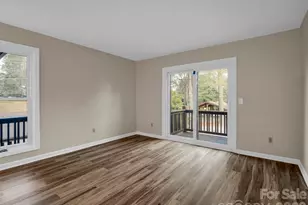 520 Courtwood Ln, Hendersonville, NC 28739 - Photo 6