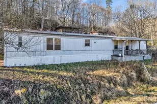 9 Blue Grass Cir, Rosman, NC 28772 - Photo 2