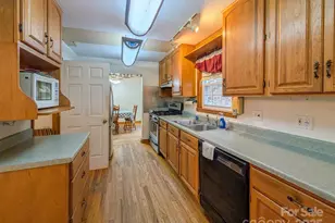 77 Griffith Br Rd, Green Mountain, NC 28740 - Photo 18