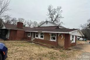 8106 Mt Holly Rd, Charlotte, NC 28214 - Photo 32