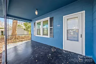 1127 W 5th Ave, Gastonia, NC 28052 - Photo 2