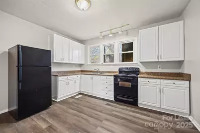1127 W 5th Avenue, Gastonia, NC 28052 - Photo 16