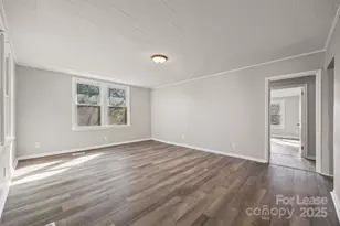 1127 W 5th Ave, Gastonia, NC 28052 - Photo 4