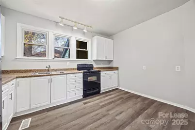 1127 W 5th Avenue, Gastonia, NC 28052 - Photo 18