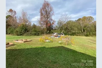 137 Bellvue Street, Forest City, NC 28043 - Photo 4