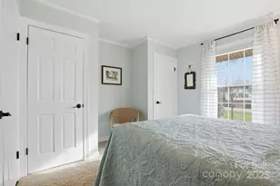 301 Chestnut Ln, Statesville, NC 28625 - Photo 14