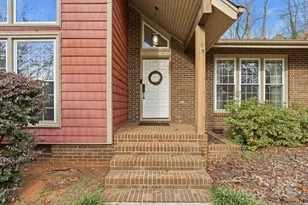 301 Chestnut Ln, Statesville, NC 28625 - Photo 2