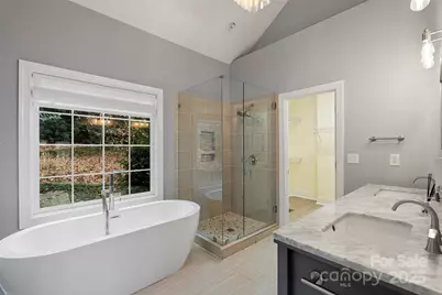 1404 Mt Isle Harbor Drive, Charlotte, NC 28214 - Photo 18