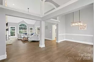 1404 Mt Isle Harbor Dr, Charlotte, NC 28214 - Photo 6