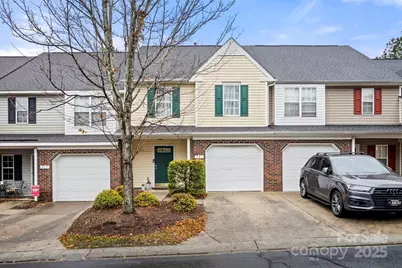 921 Pelican Bay Drive, Pineville, NC 28134 - Photo 2