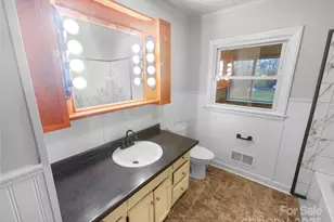 2009 Hickory Grove Rd, Gastonia, NC 28056 - Photo 6