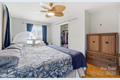 4417 Oak Drive, Charlotte, NC 28269 - Photo 18