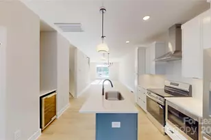 407 Devender Ln, Charlotte, NC 28217 - Photo 8