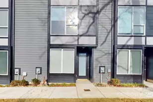 407 Devender Ln, Charlotte, NC 28217 - Photo 2