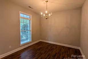 1741 Wilburn Park Dr, Charlotte, NC 28269 - Photo 2