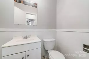 9926 Rockmeadow Dr, Charlotte, NC 28216 - Photo 6