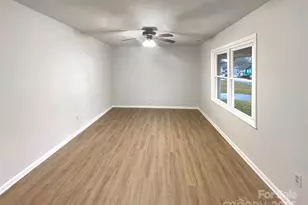 506 King Arthur Dr, Gastonia, NC 28056 - Photo 8