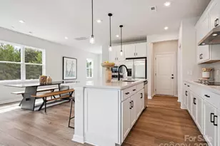 615 Webster Ln, Cramerton, NC 28032 - Photo 8