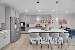 211 Tetcott St, Mooresville, NC 28115 - Photo 2