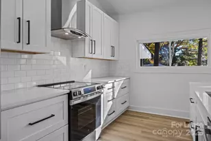 8625 Cedarbrook Dr, Charlotte, NC 28215 - Photo 18